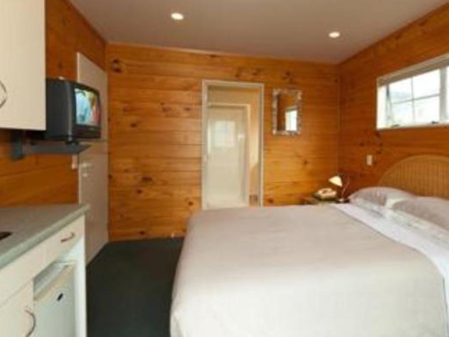 Pauanui Pines Motor Lodge Eksteriør billede