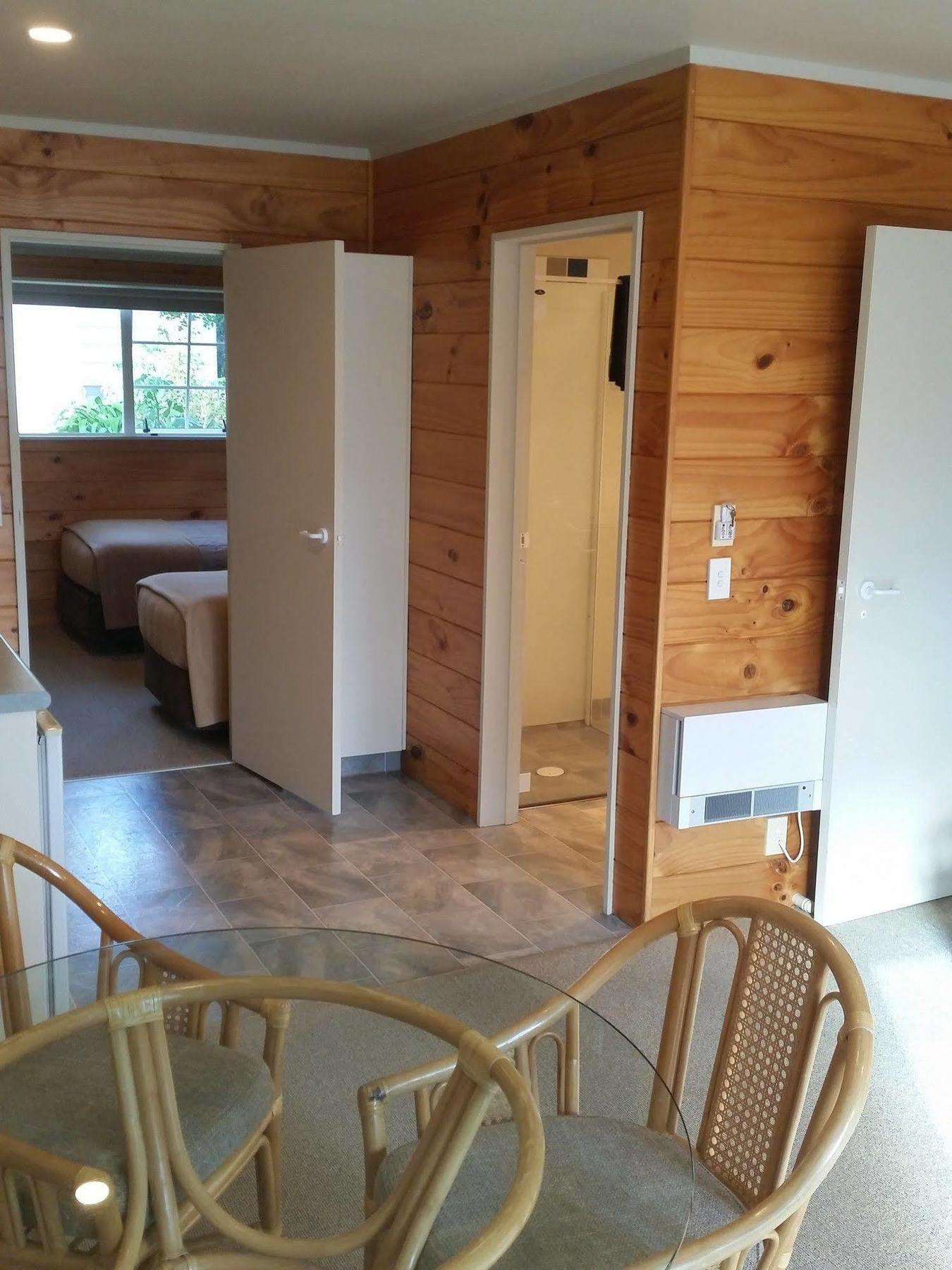 Pauanui Pines Motor Lodge Eksteriør billede