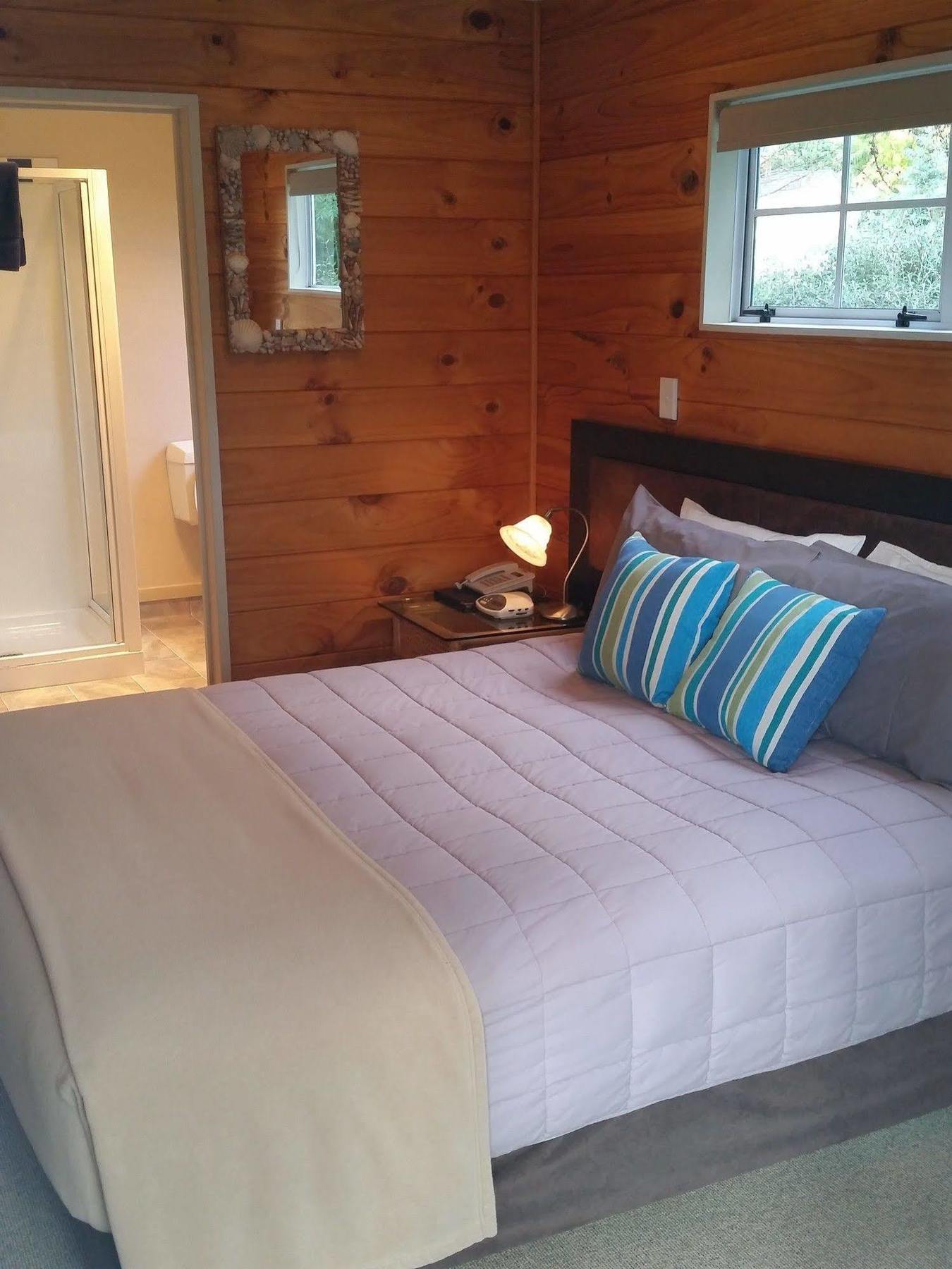 Pauanui Pines Motor Lodge Eksteriør billede