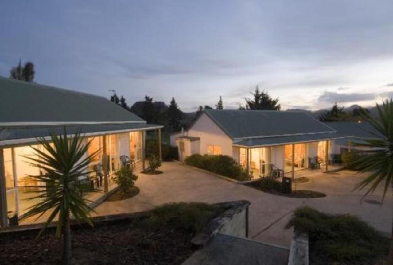 Pauanui Pines Motor Lodge Eksteriør billede