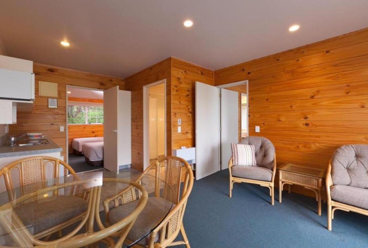Pauanui Pines Motor Lodge Eksteriør billede