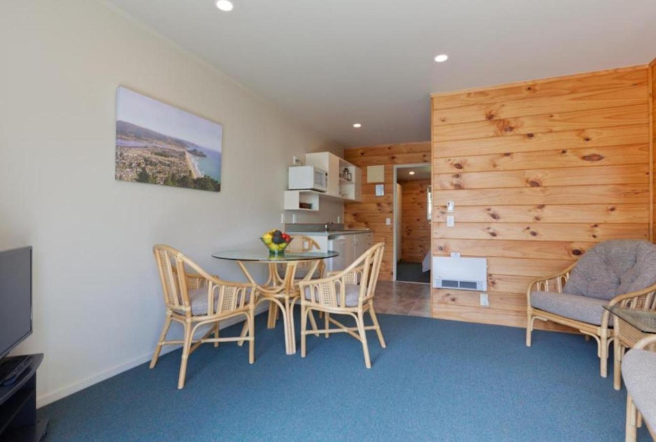 Pauanui Pines Motor Lodge Eksteriør billede