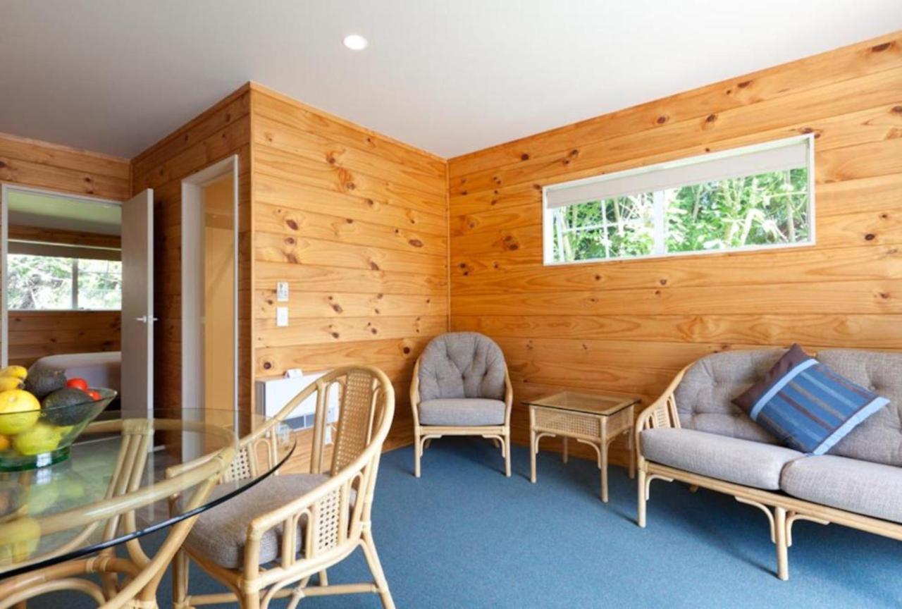 Pauanui Pines Motor Lodge Eksteriør billede